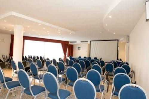 Hotel 90 Капурсо Экстерьер фото